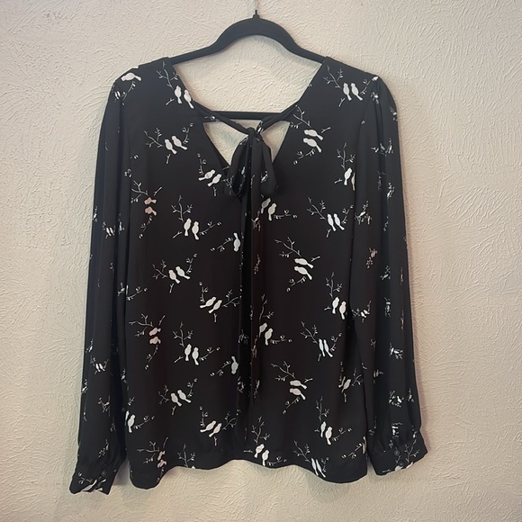 Loft. Size medium. Women’s top. Black with white birds. Whimsical. Work wear. - Picture 5 of 7